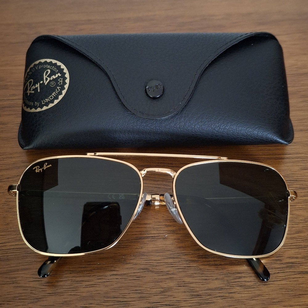 Ray-Ban New Caravan 3636 Gold Frames Green G-15 Lenses EUC